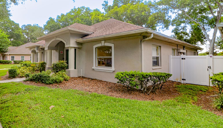 2910 Busch Lake Blvd